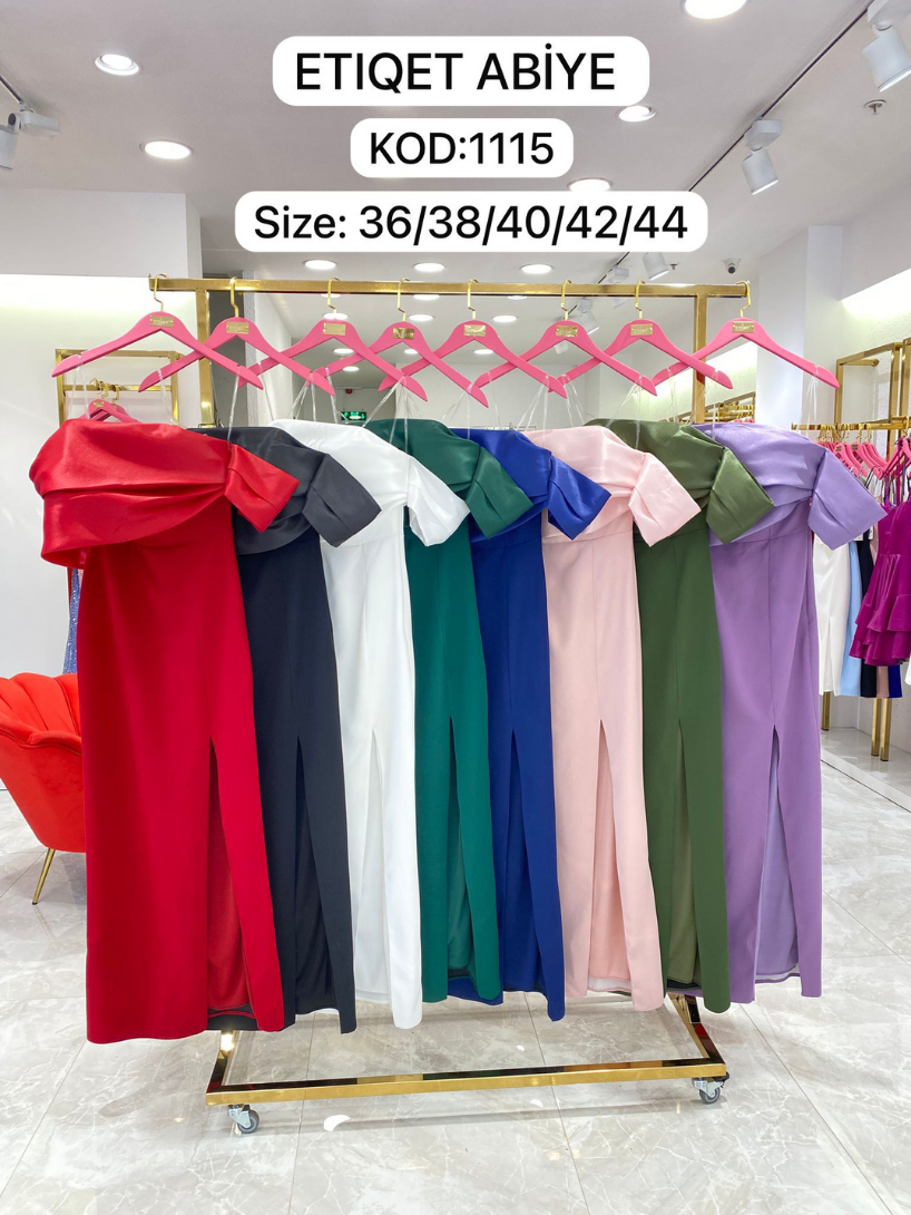 Yırtmaç Detaylı Krep Saten Karışımlı Abiye  | 1115
